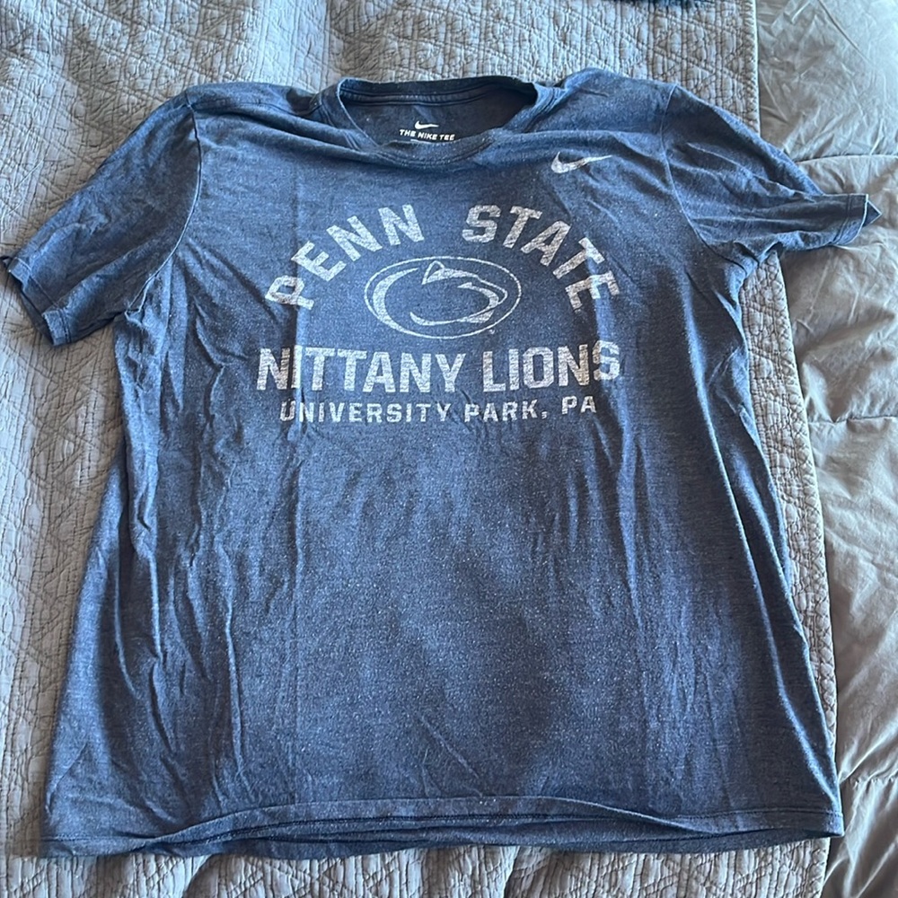 Penn State Nike T-shirt Size Large